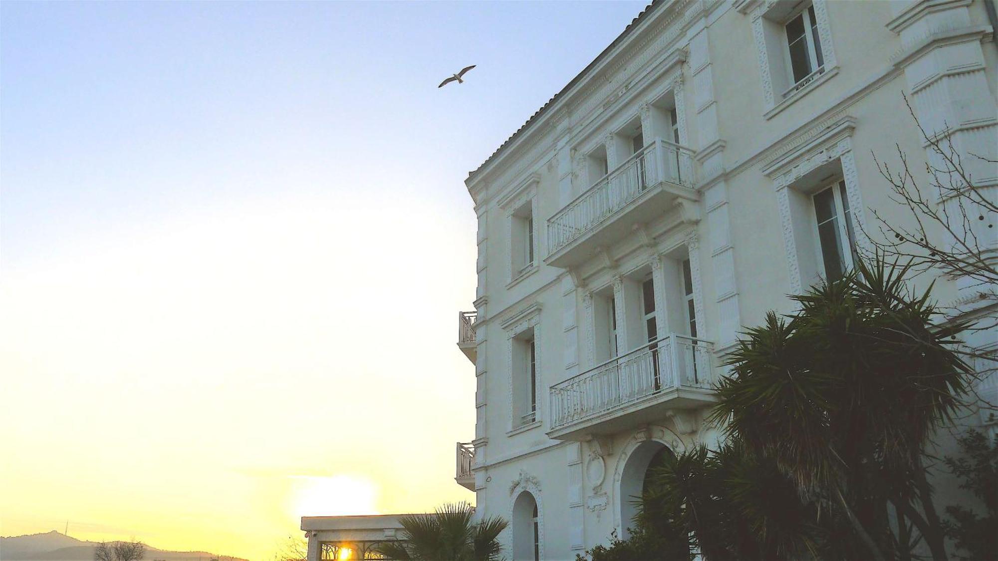 Grand Hotel Des Sablettes Plage, Curio Collection By Hilton La Seyne-sur-Mer Exterior photo